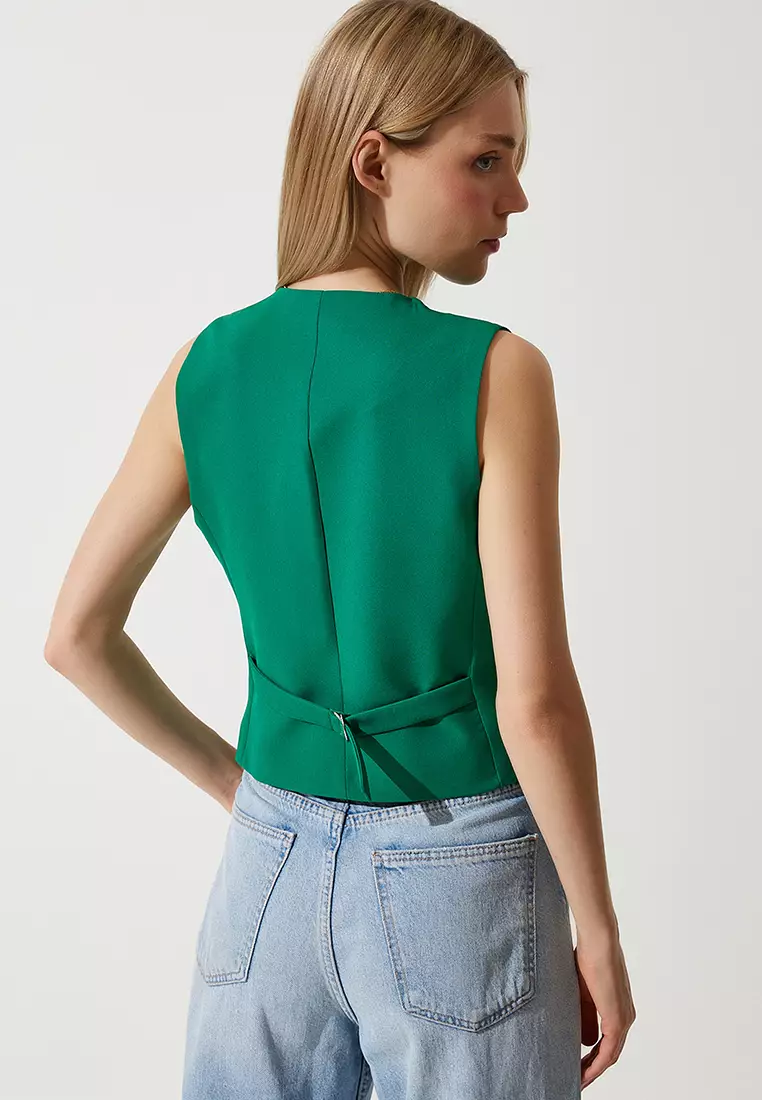 Short Fitted Vest
