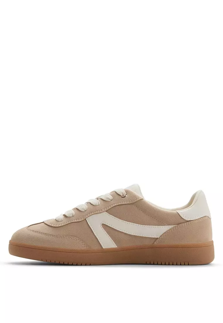 Solae Sneakers