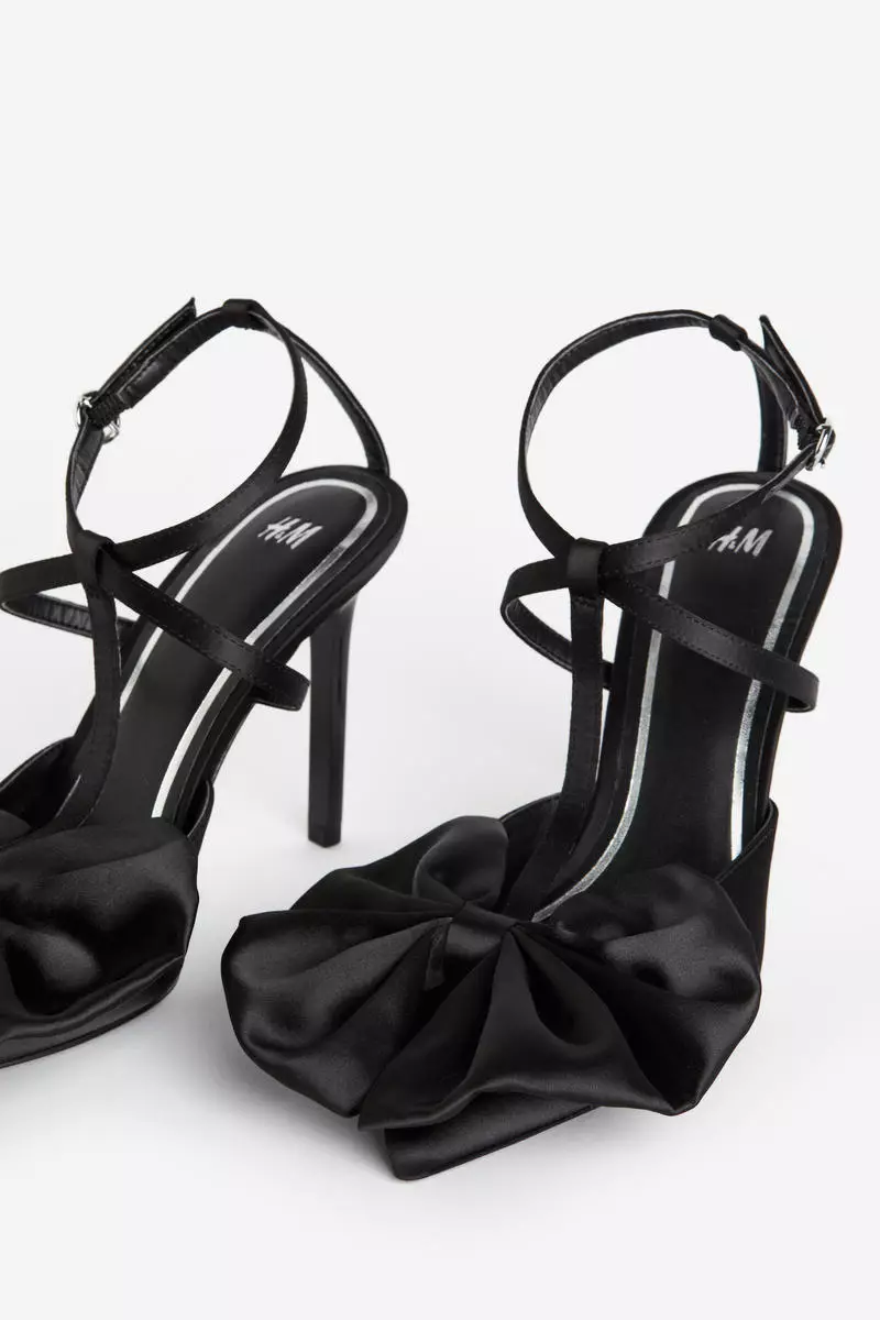 Bow-detail heels