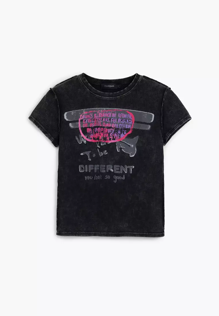 Painted short-sleeve T-shirt