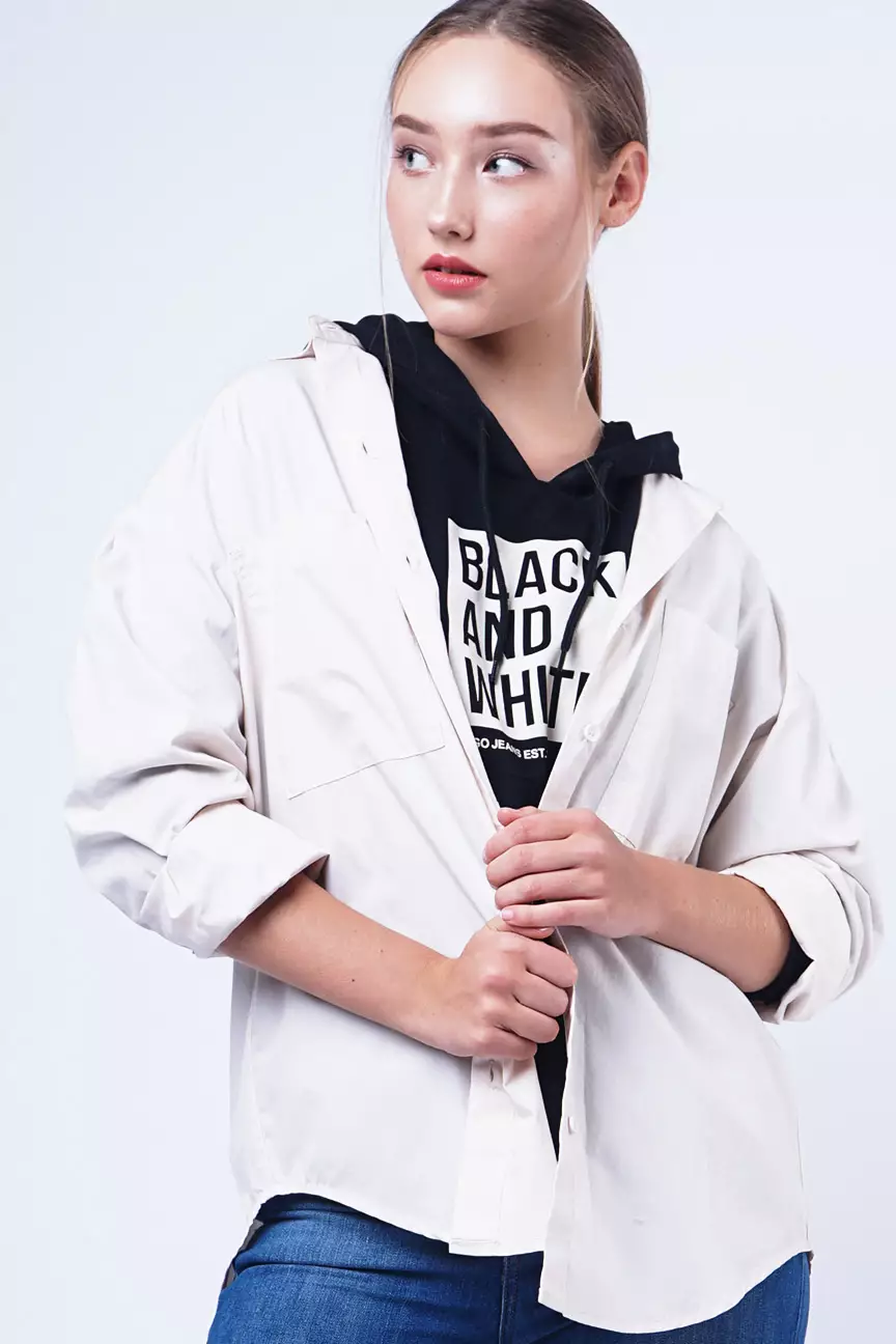 Sweater Hoodie Wanita Isvara Black