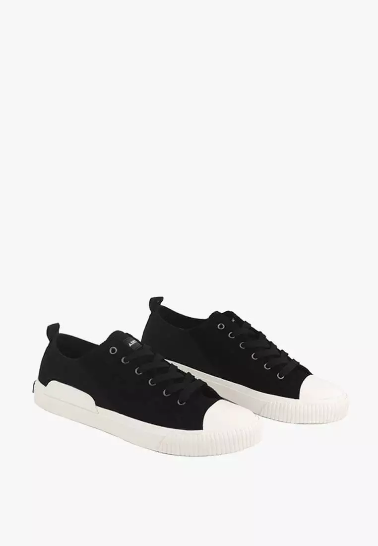 Airwalk canvas clearance sneakers