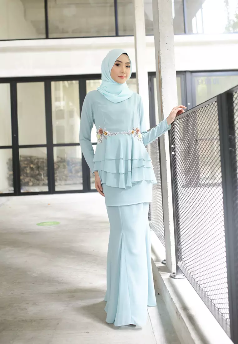 Helenna Peplum Modern in Mint Blue