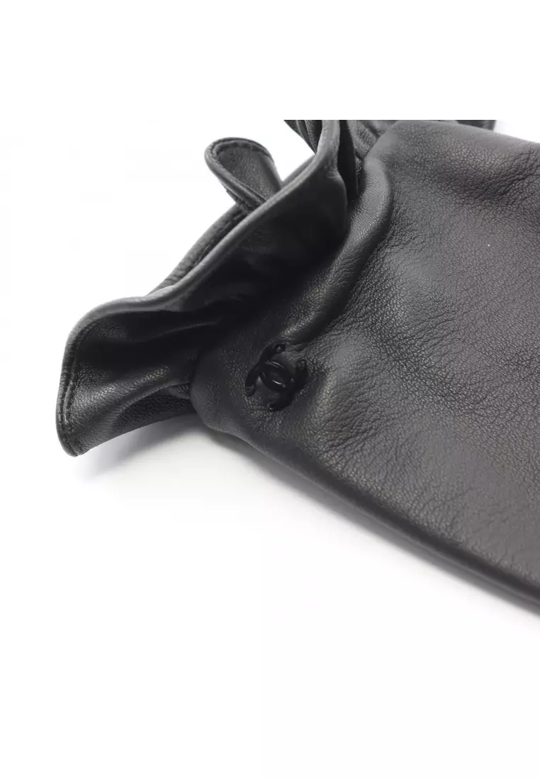 Pre-Loved Chanel coco mark frill gloves glove lambskin black