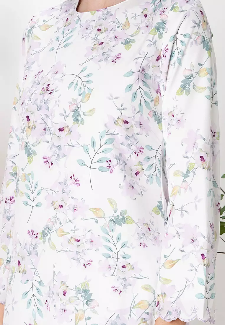 MEKAR Lilac Pansy Embroidery Kurung Modern Kipas Belakang in White