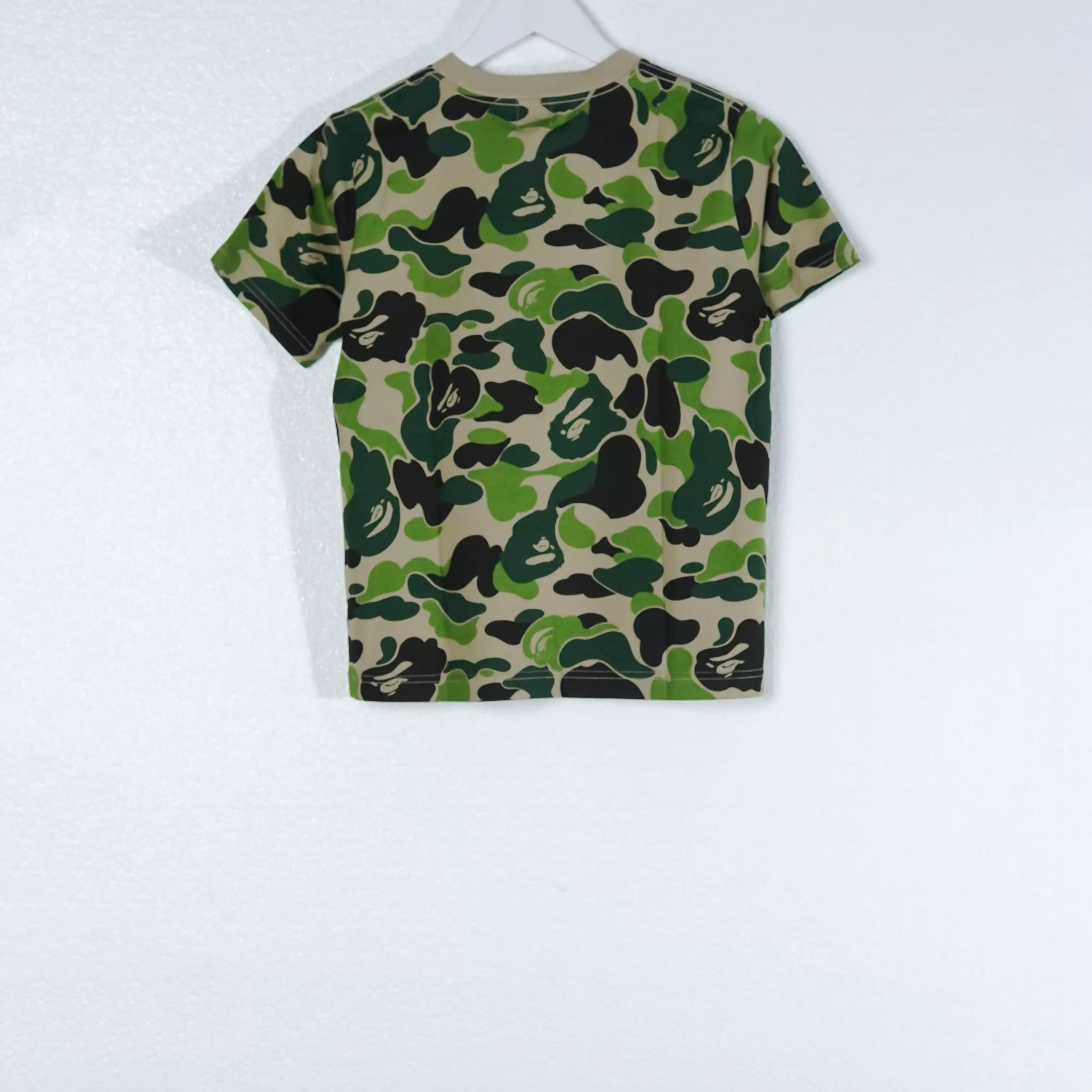 Kaos BAPE HEAD CIRCLE BUSY WORK WHITE FULL CAMO GREEN TSHIRT KIDS 100% ORIGINAL