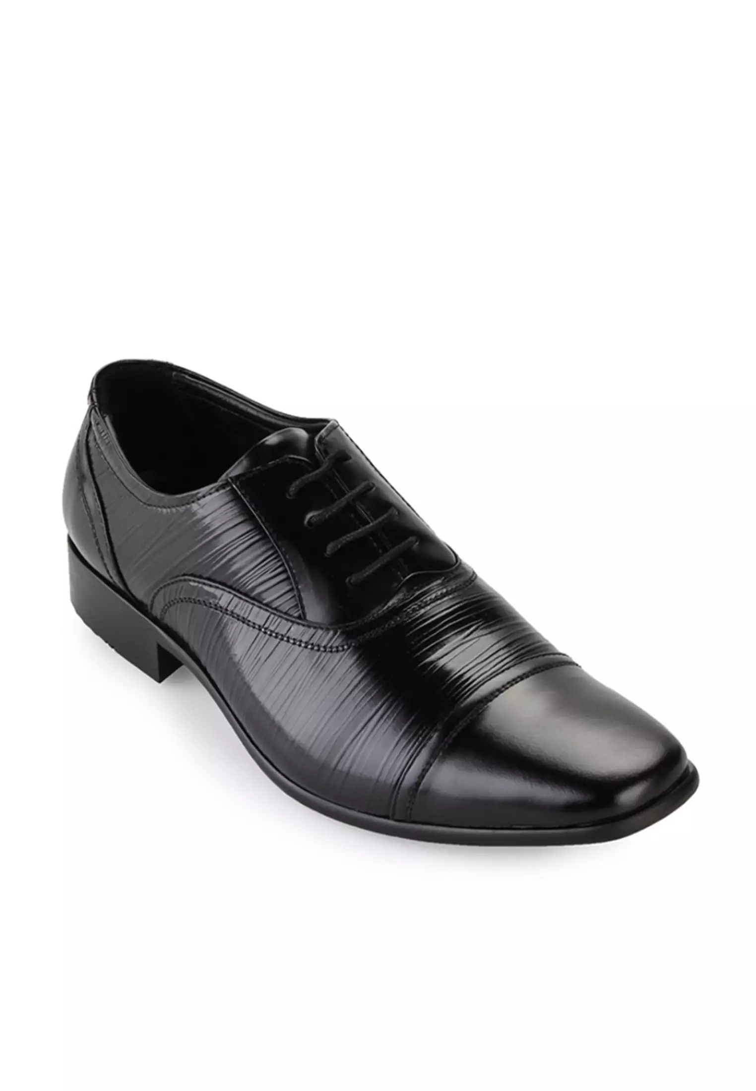 Sepatu hotsell heels pria