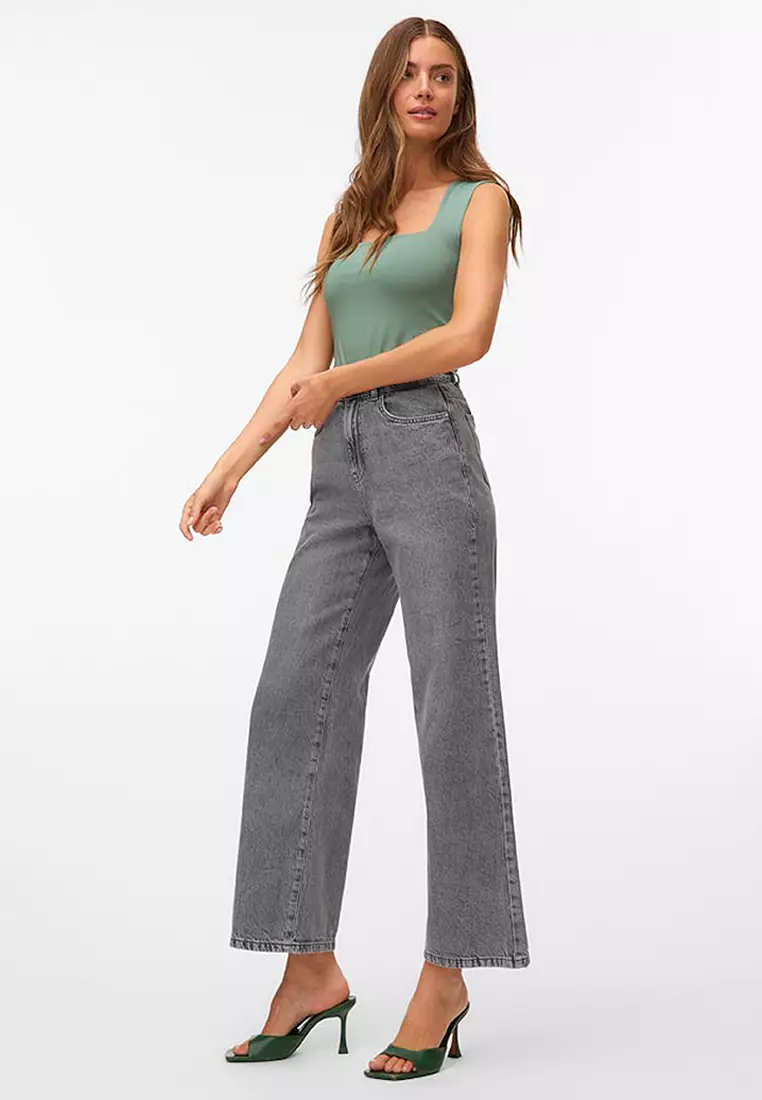 Sleeveless Square Neck Top