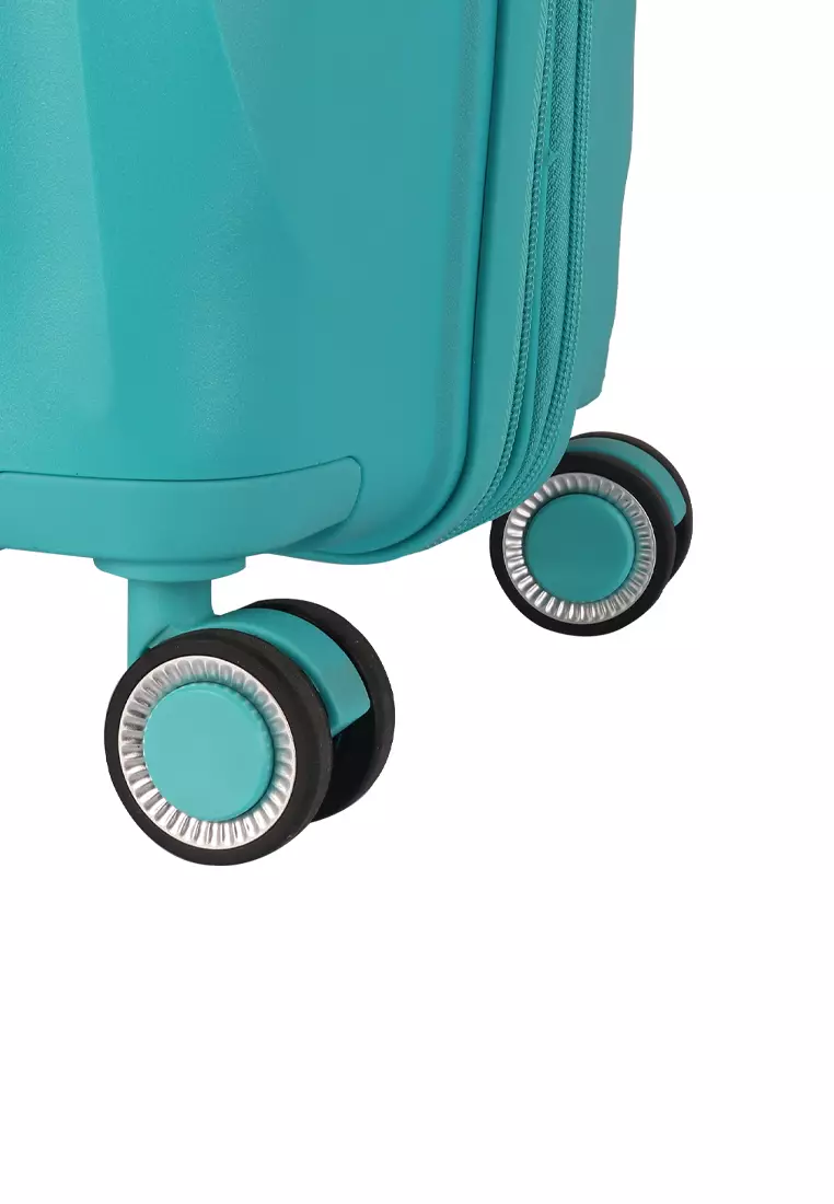 345 Hard Case Luggage Medium (22.5 inches)