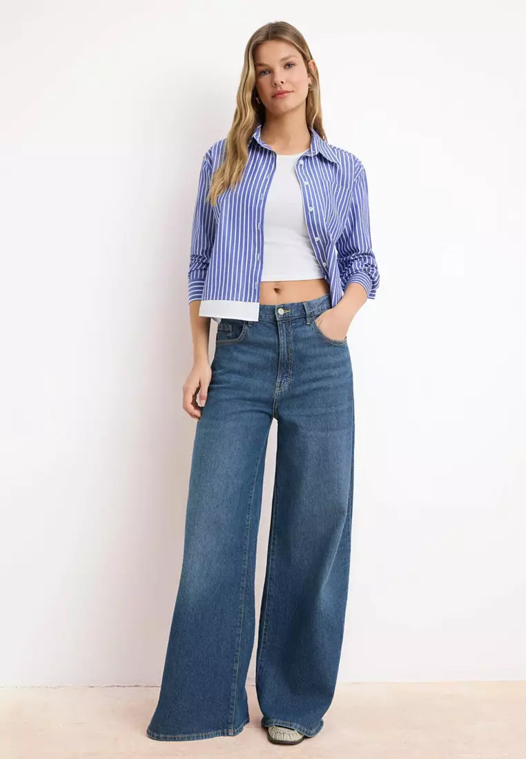 Blue-Multicolor Striped Contrast Lightweight Cropped Shirt Twoss26Go91
