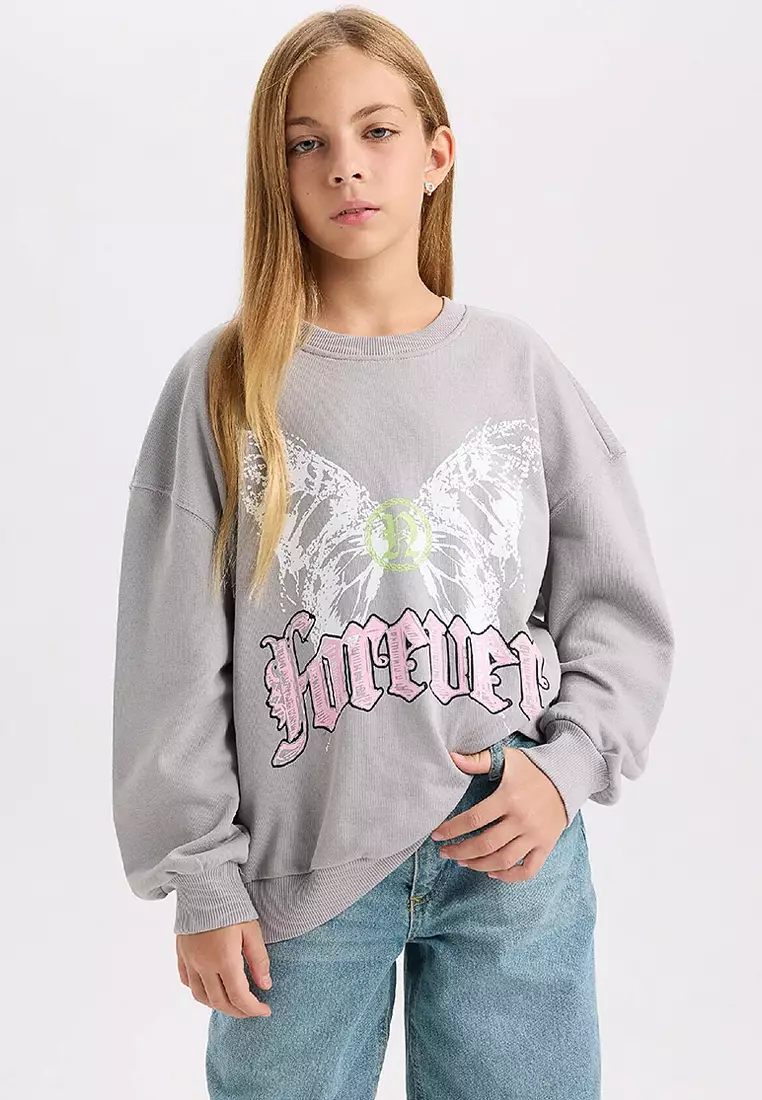 Oversized Graphic Sweatshirt