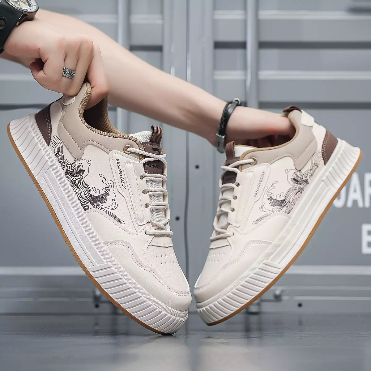 Sepatu Stylist Pria Sneakers Street Style Cowok Keren JB351