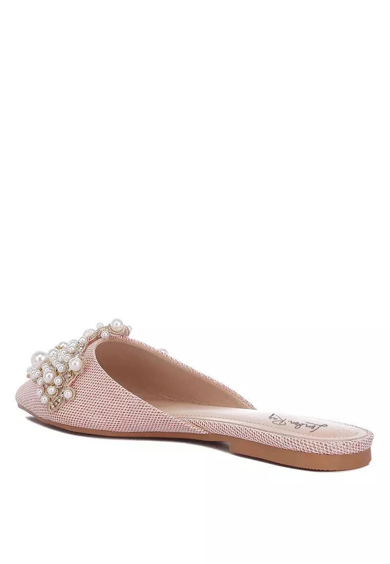 Bagal mutiara halus yang dihias dalam warna Blush