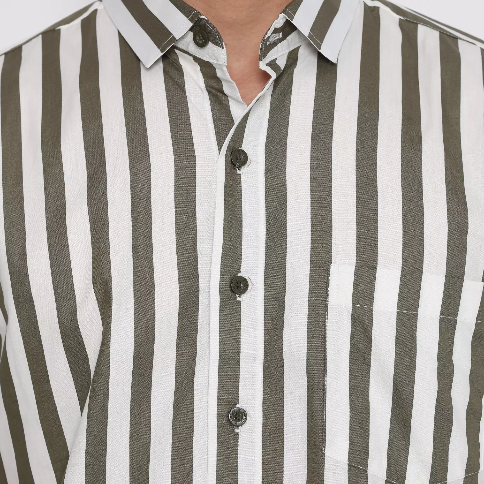 Platini Kemeja Motif Salur Pria Lengan Pendek Katun Hijau Army 73411