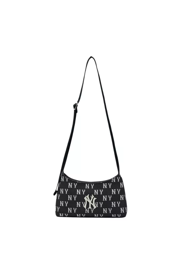 ★MLB Korea★ Classic Monogram Jacquard Cross Bag NY Black 3 Jual MLB Korea Classic Monogram Jacquard Cross Bag - NY