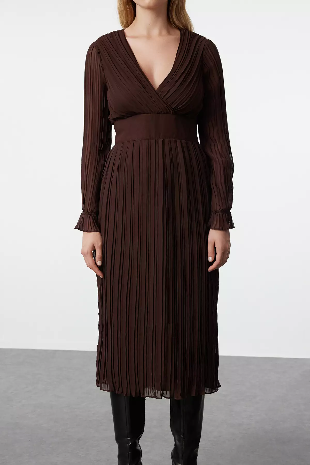 Brown Belted Plain Maxi Woven Dress TWOAW24EL00478