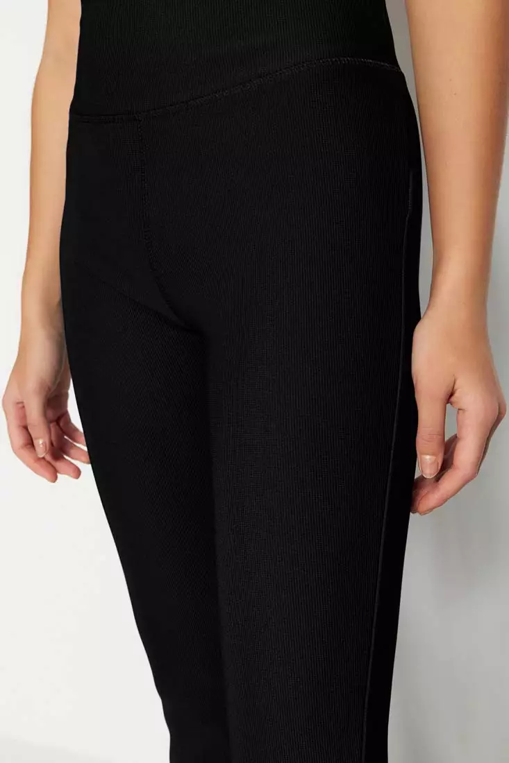 Contouring and Ribbed Spanish Leg Yoga Sports Leggings