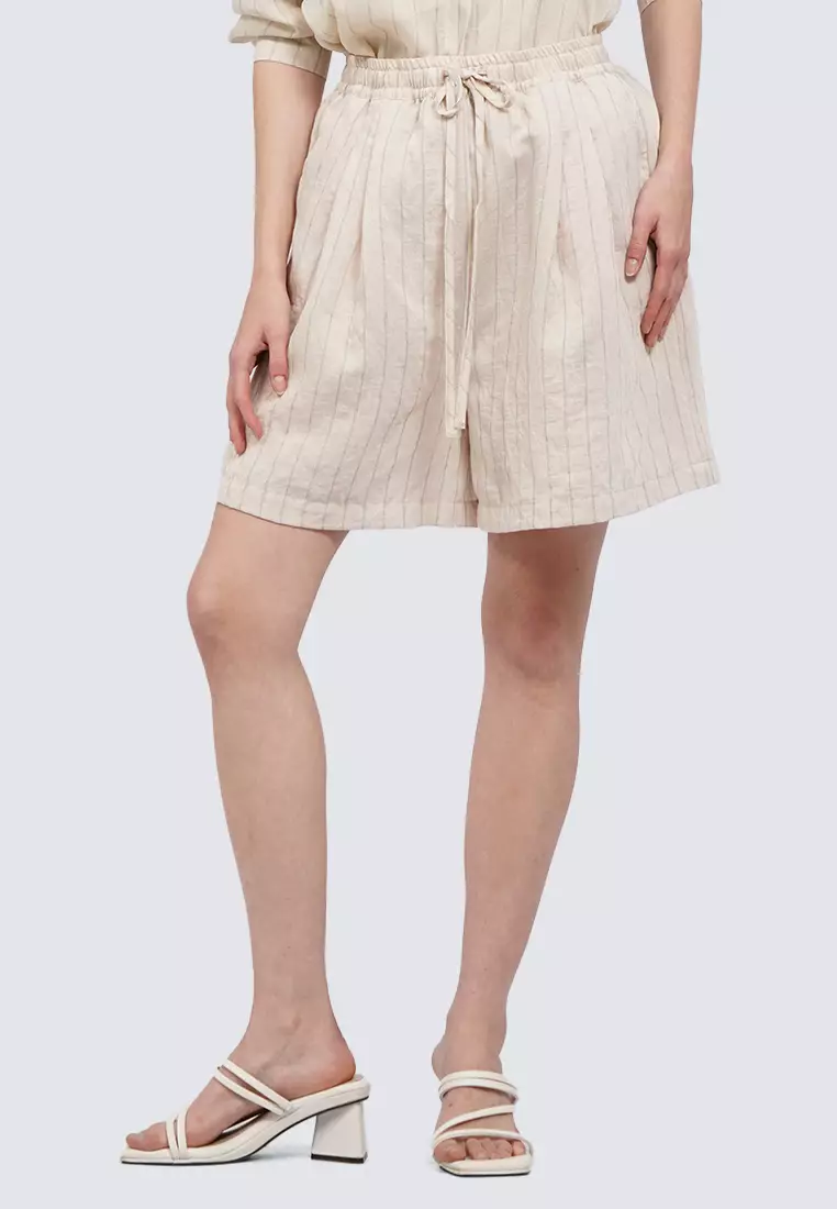 Adjustable Waist Short Pants LT. BEIGE