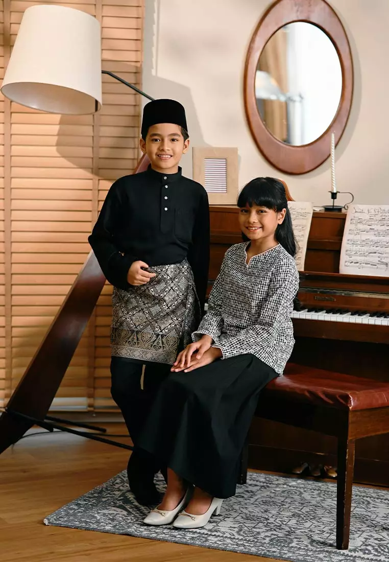 Forest Baju Kurung Perempuan - 885146-01Black