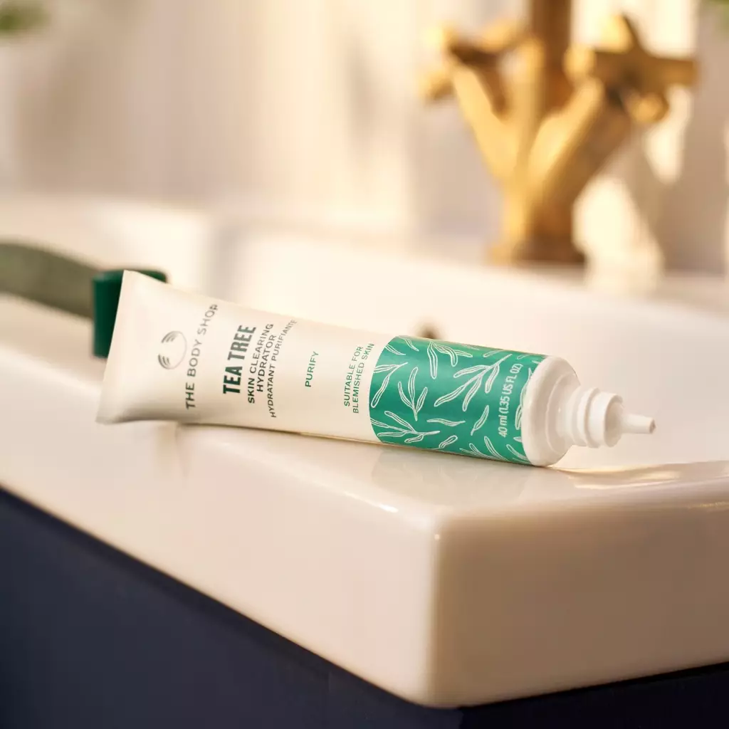 Purifying Moisture with Tea Tree Bundle