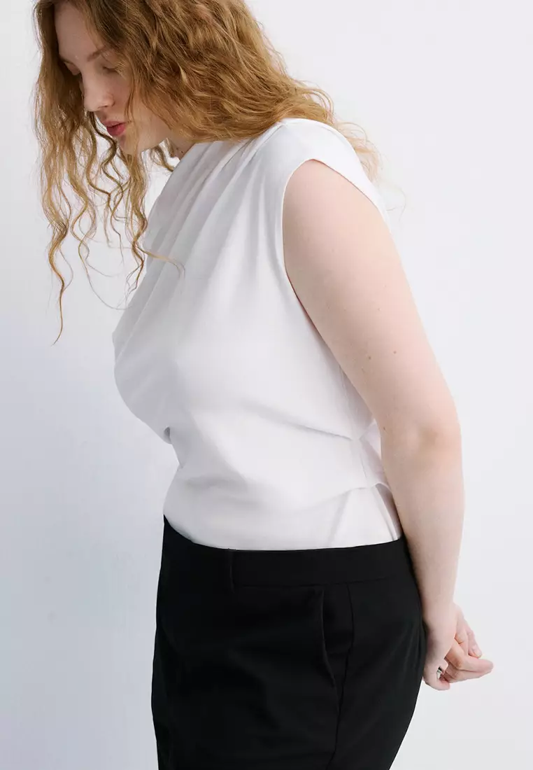 Asymmetric Ruched Top