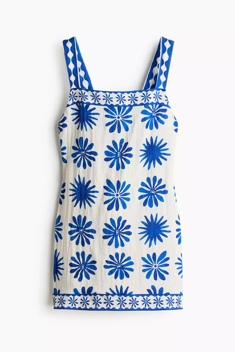 Sleeveless open-back dress