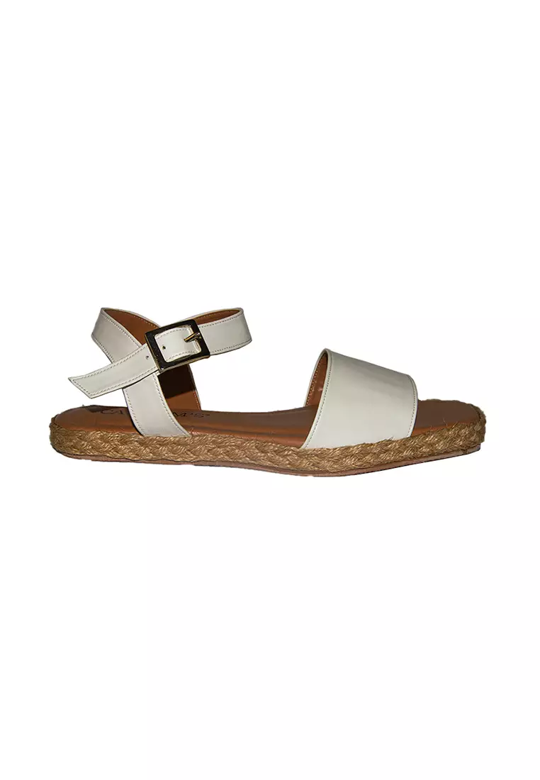 Discount on Cardam's Lifestyle  shoes - SKU: Ecla Erm 00056 White Flat Sandals