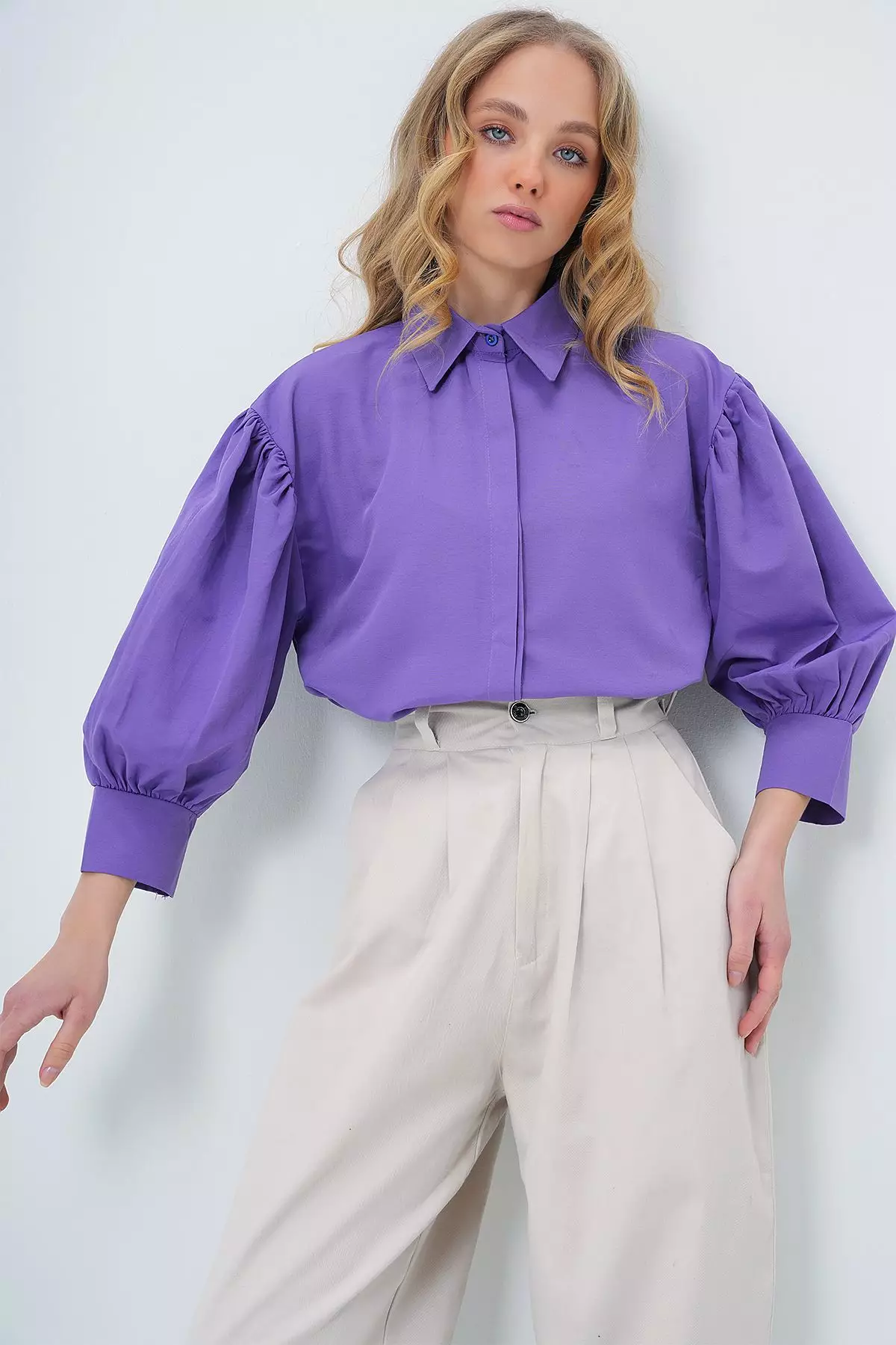 Women's Purple Balloon Sleeve Hidden Placket Basic Poplin Shirt