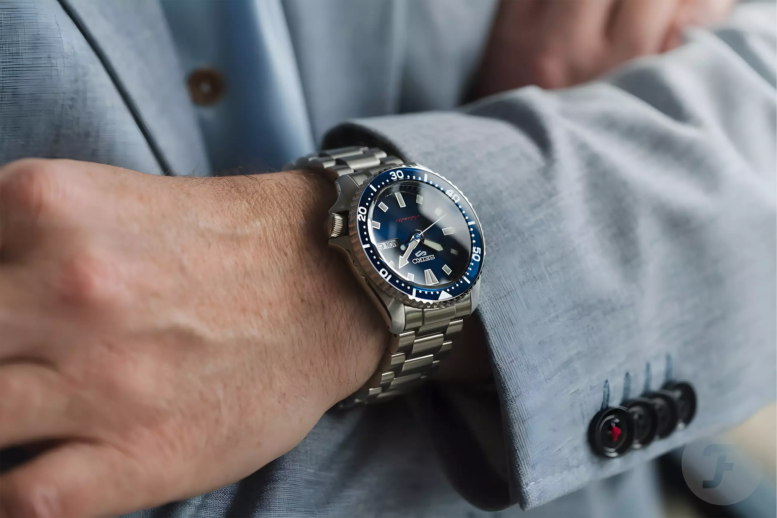 Seiko 5 Sports - Jam Tangan Automatic Pria - Silver Blue - Stainless Steel - SRPL83K1