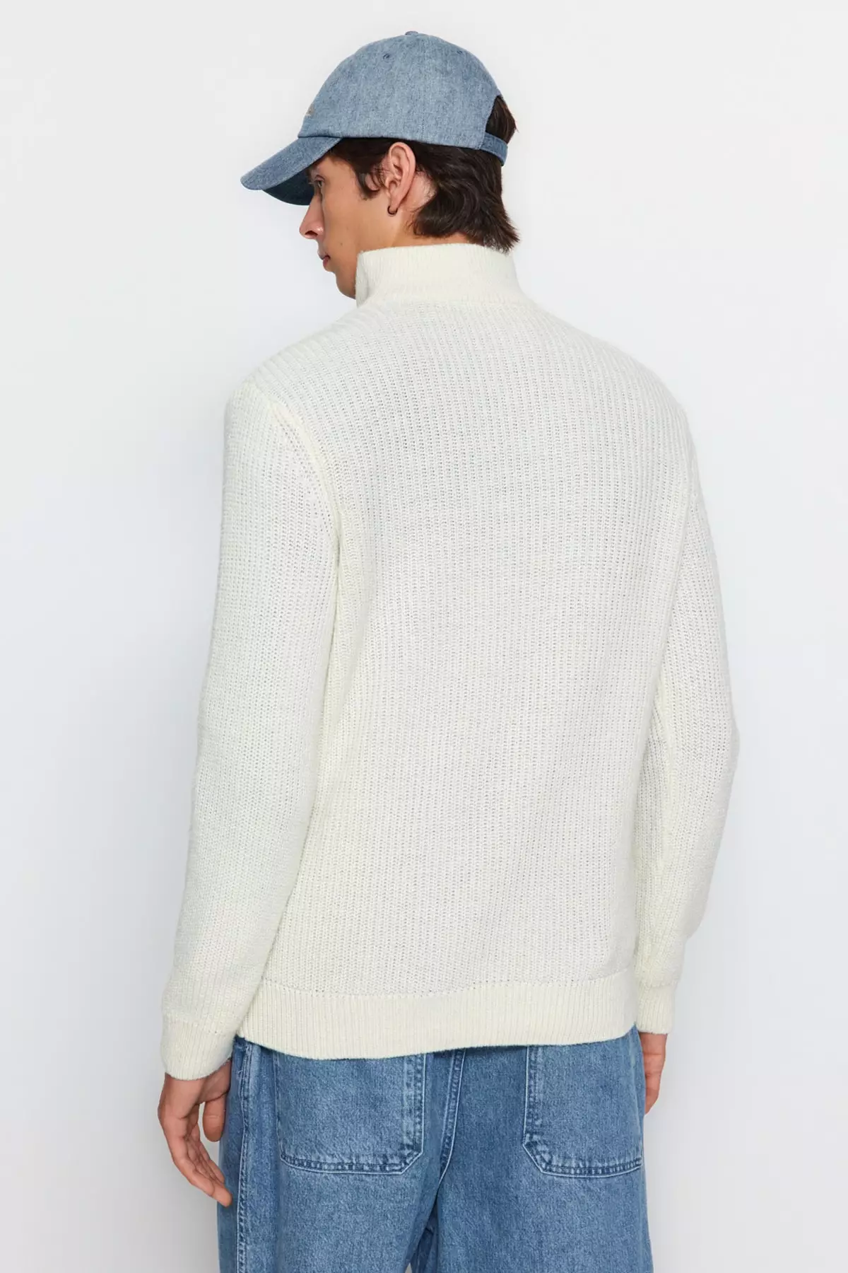 Regular Fit Zip Sweater