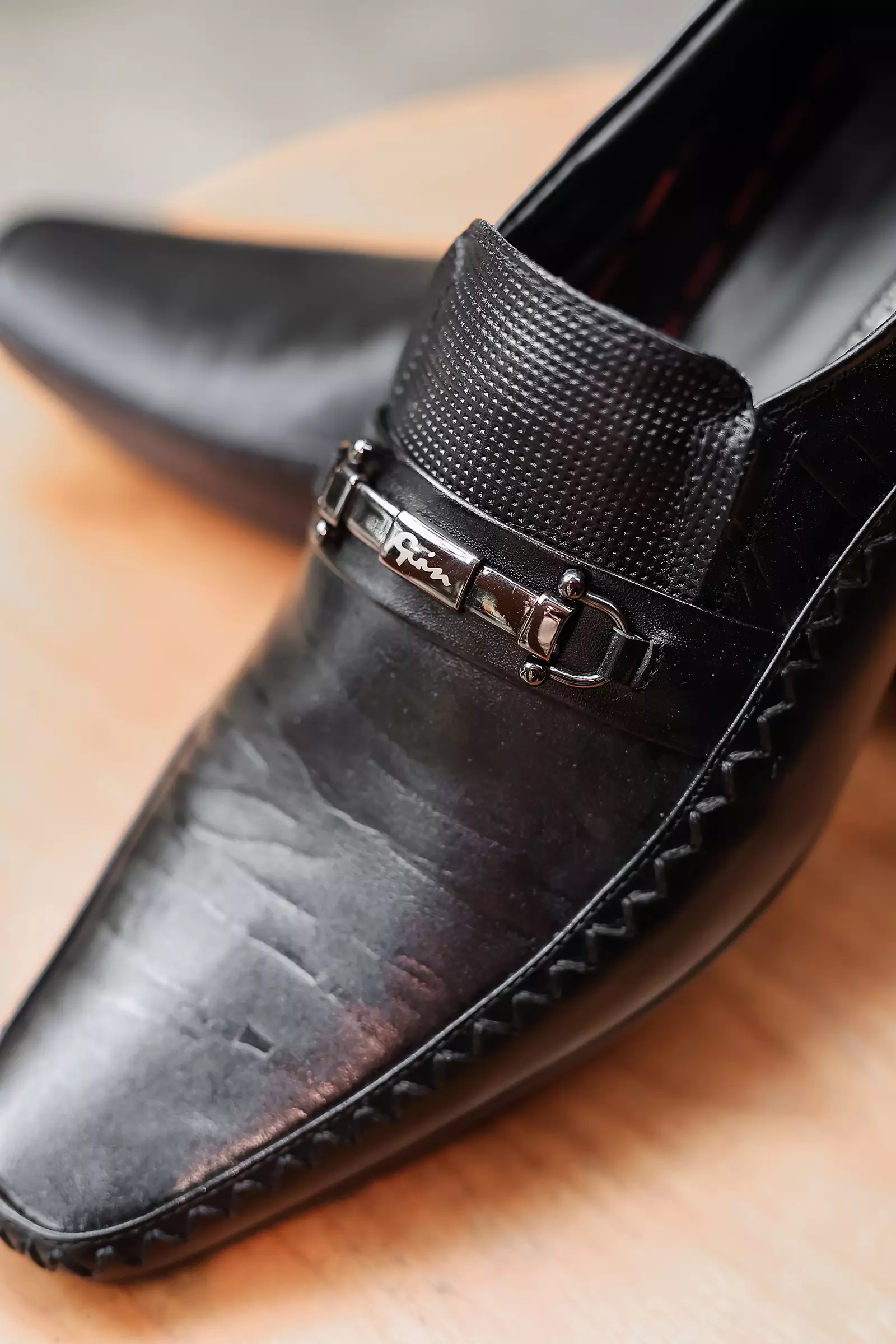Celvin Sepatu Pantofel Pria Kantor Kulit Asli - Black