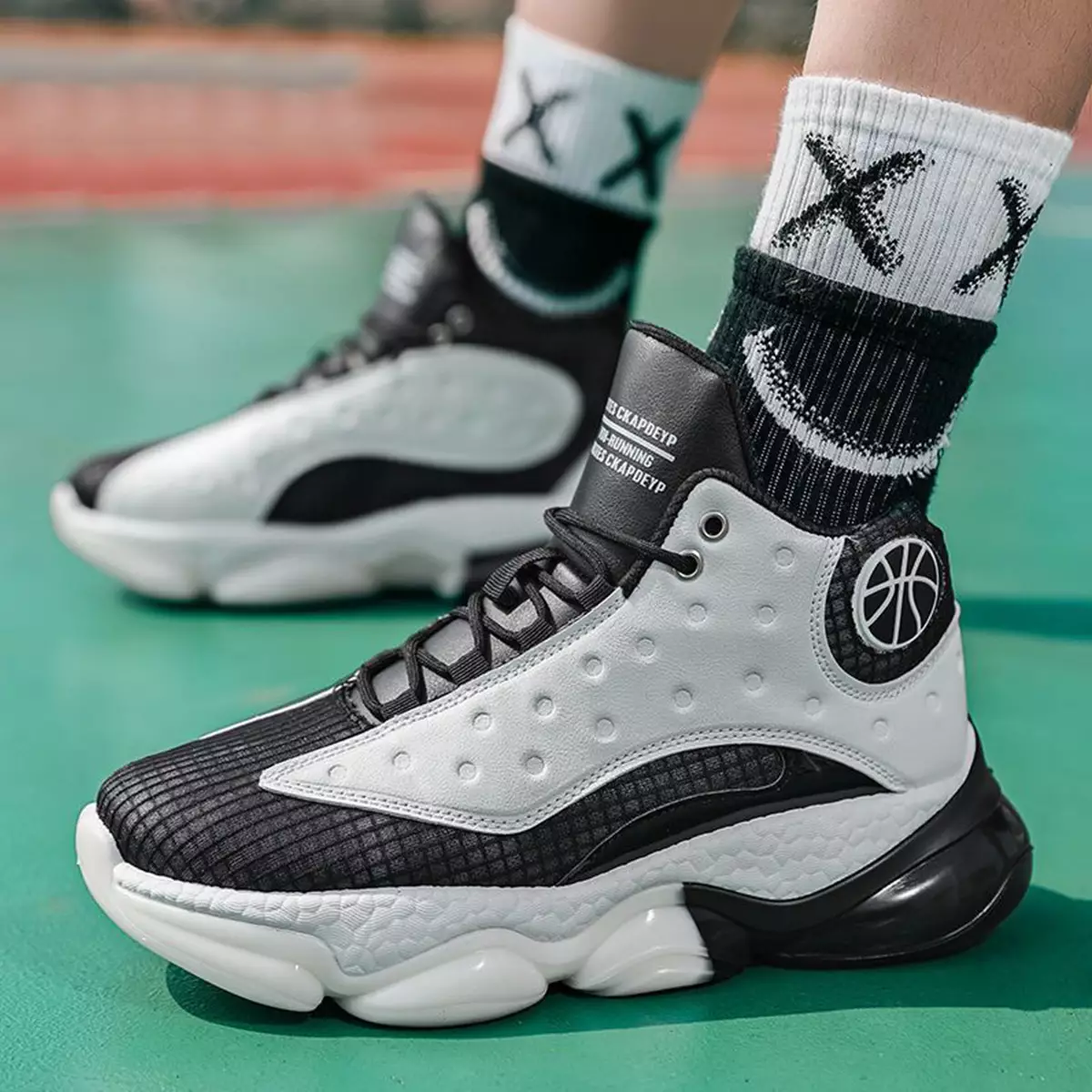 Sepatu Basket Fashionable Pria Sepatu Olahraga Sporty Cowok Q3837