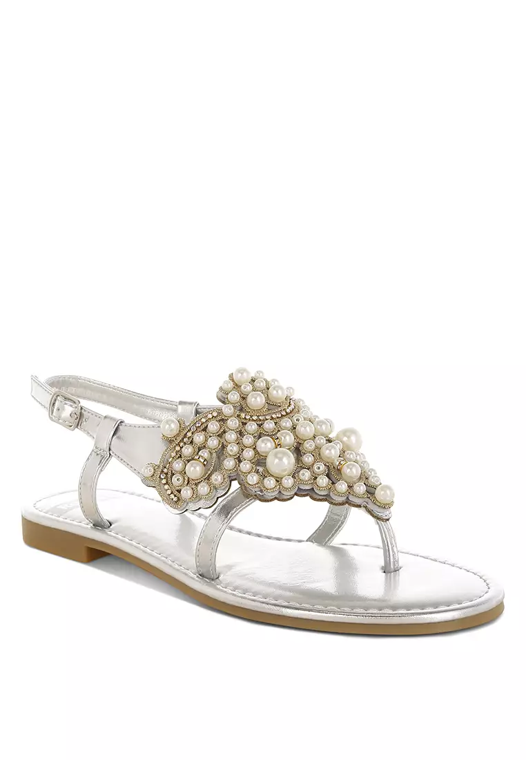 Sepatu Flat Berhias Mutiara Metalik Warna Perak