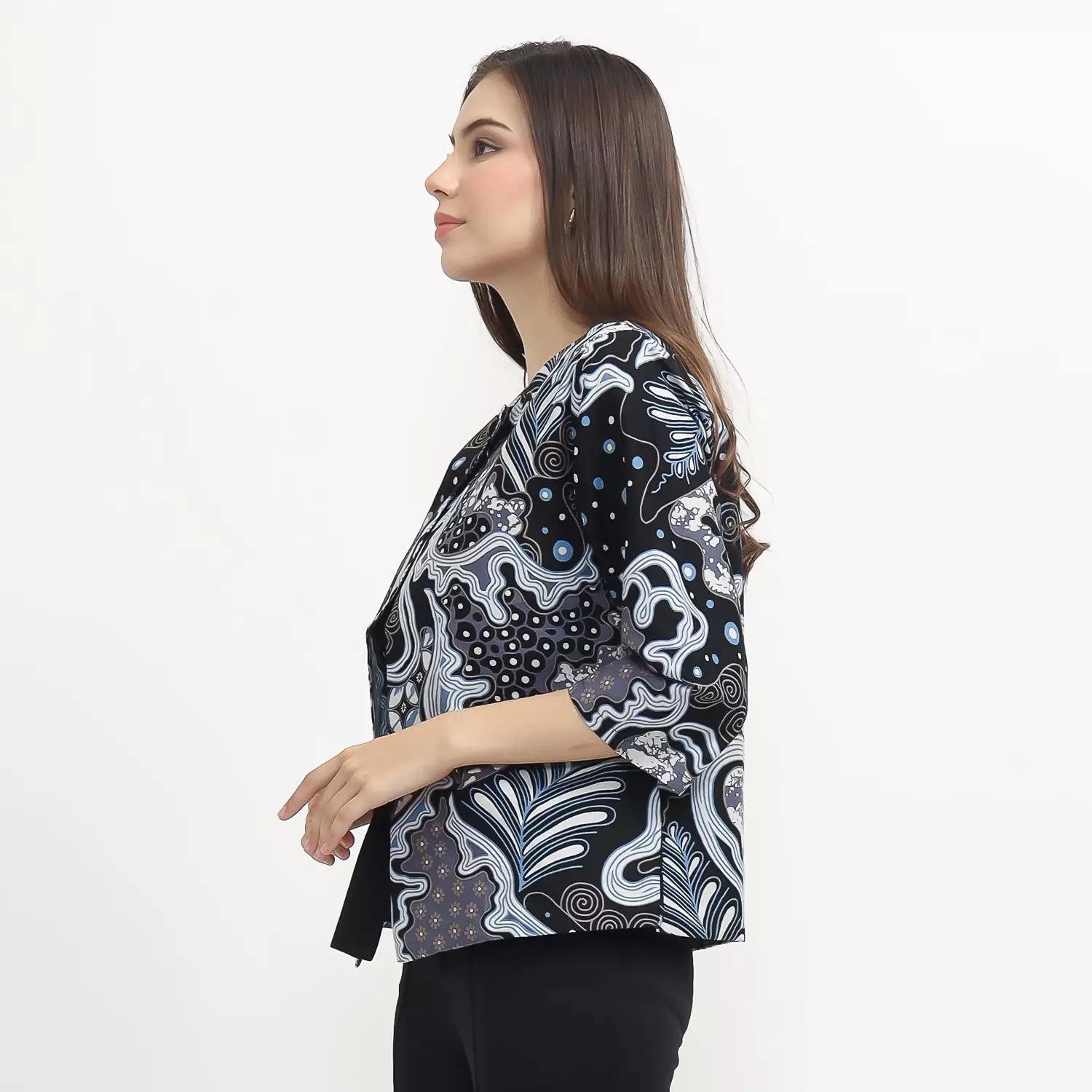Blazer Batik Wanita - Bhatara Batik Tasya - Atasan Batik Modern Lengan Panjang