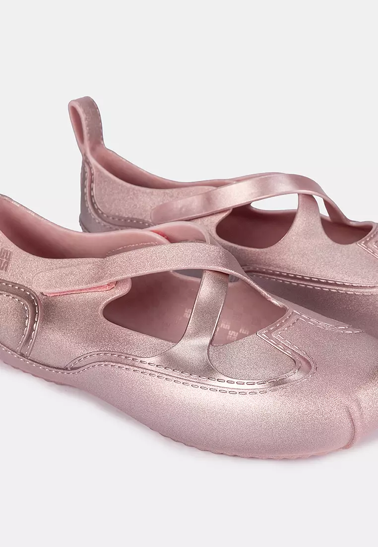 Aira Flats