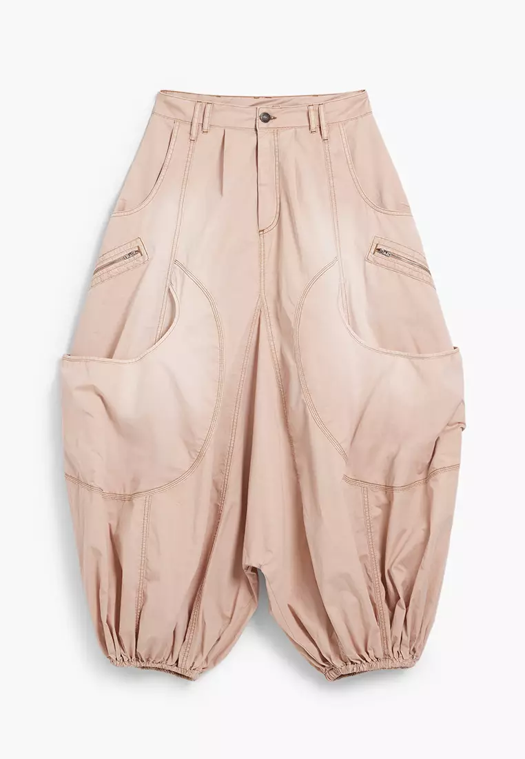 Fluid cargo pants