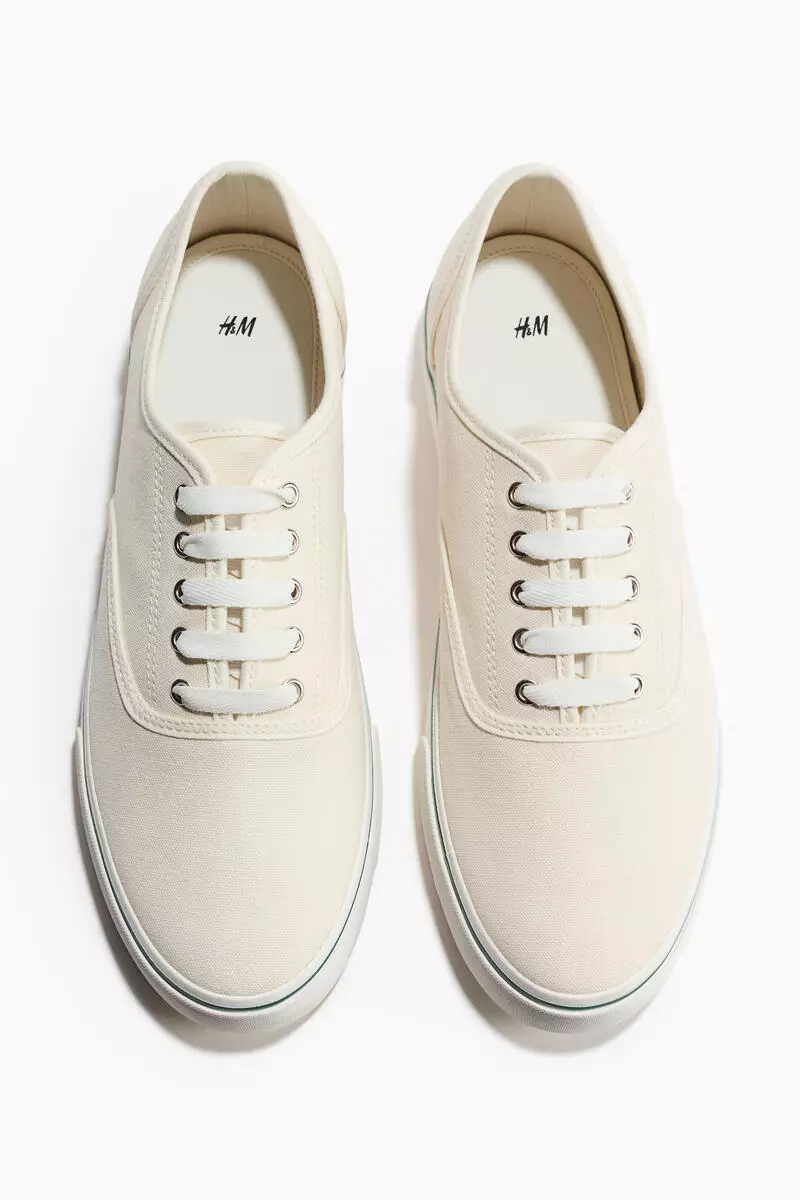 Canvas trainers
