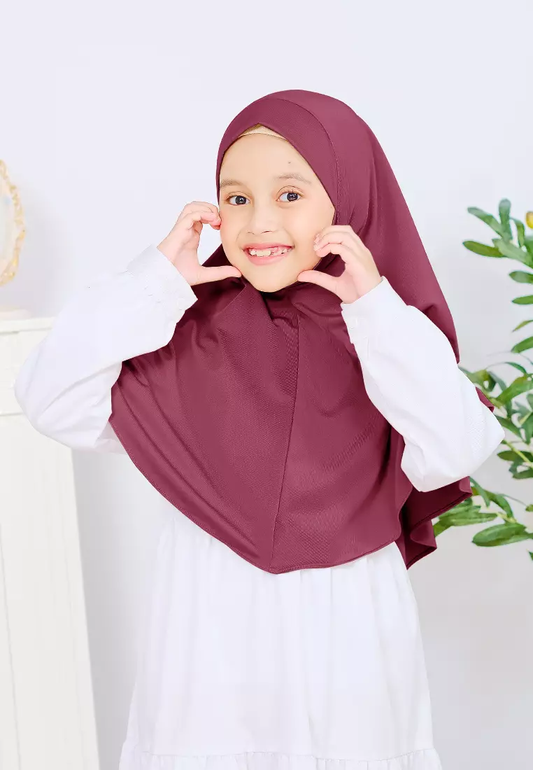 Cotton Bee - Jennaira Bergo Dagu | Hijab Instan Anak Non Pad - L