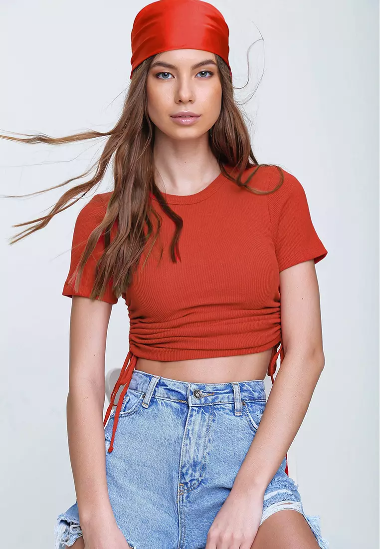 Buy Alacati Plain Crop Top Online