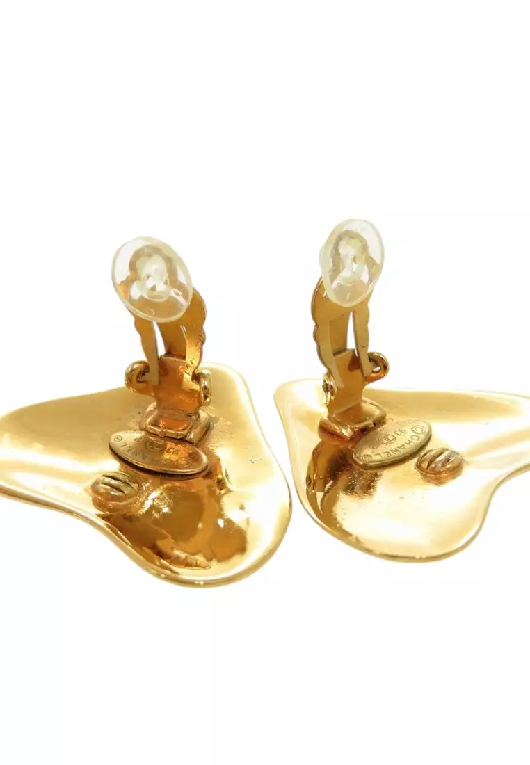 Pre-Loved Chanel Cc Gold Plated Heart Clip On Earrings
