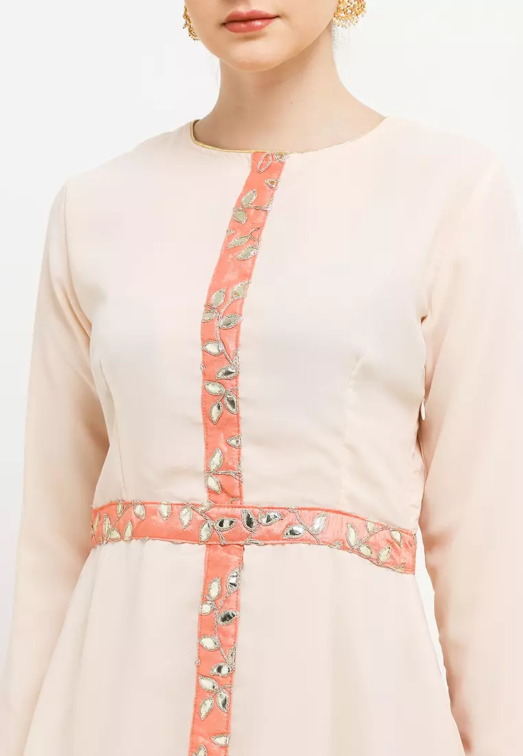 Chanira Festive Greta Gamis-Light Peach