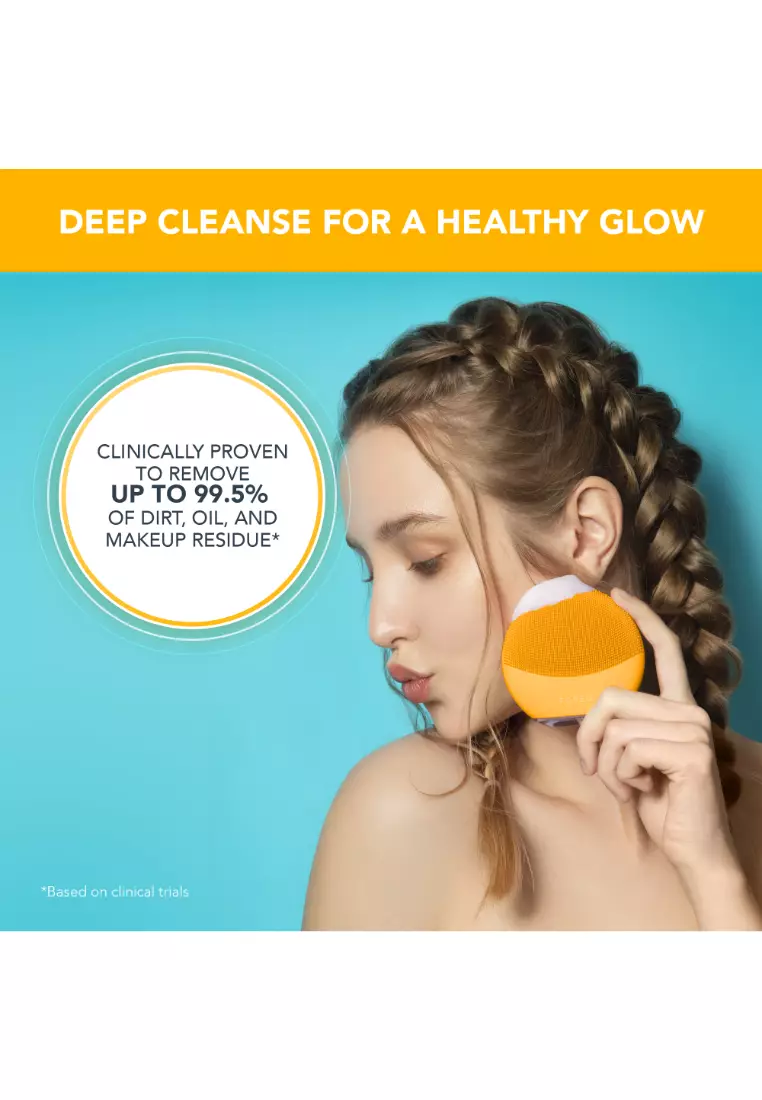 FOREO LUNA mini 3 Smart Facial Cleansing Brush for All Skin Types, Ultra-hygienic Silicone Rechargeable [2-Year Warranty, App Connected] - Sunflower Yellow