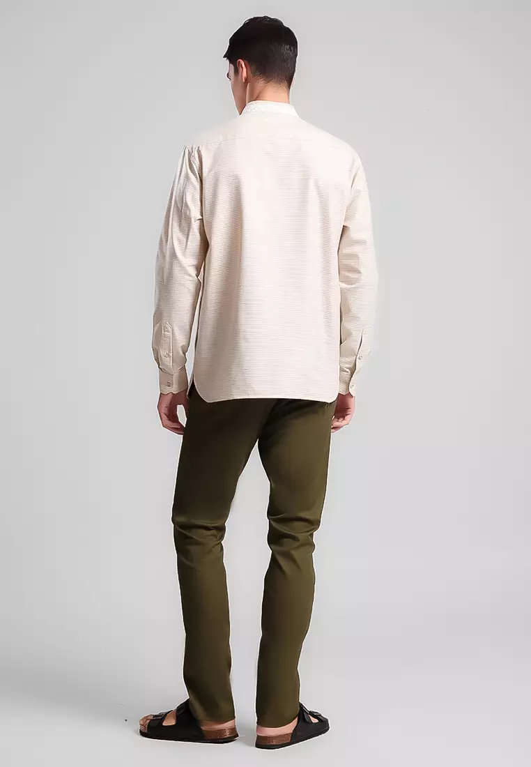 MANZONE - Kemeja Koko Lengan Panjang Pria Hosseni Comfort Fit - Khaki Warna Khaki