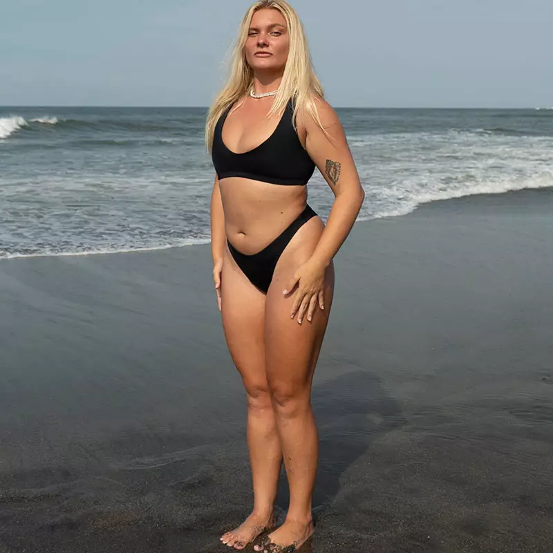 Nias Surf Bikini Top in Black