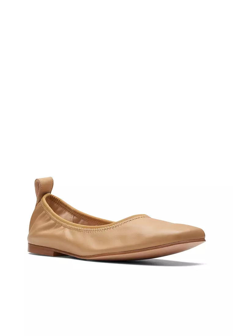 Discount on Clarks  shoes - SKU: Seren Ballet Camel