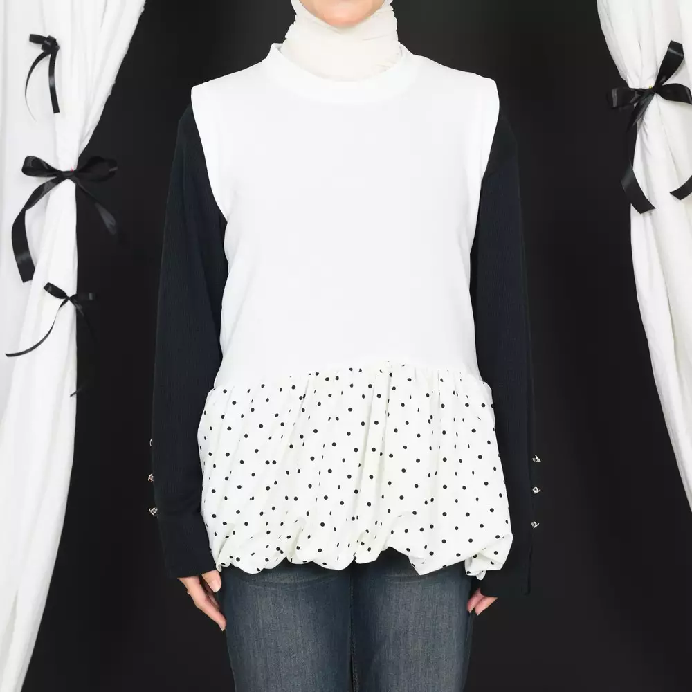 Fhia Balloon Top - Polka White M19964 R36S5