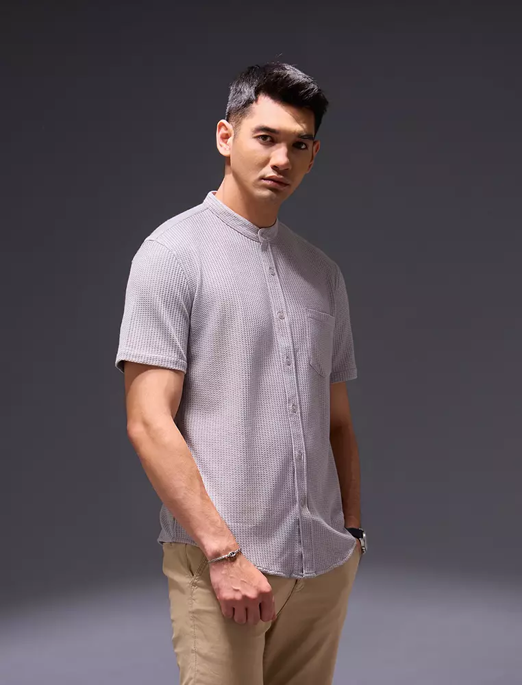 OXCON kemeja Tangan Pendek Waffle Kerah Collarless Light Grey