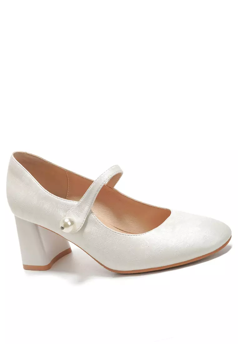 Discount on Twenty Eight Shoes  shoes - SKU: 7CM Pearl Strap Cotton Print Mary Jane Shoes BY664-58