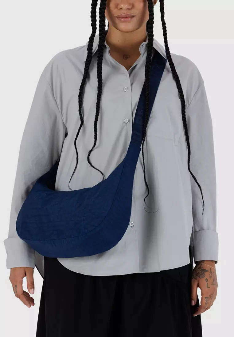 BAGGU - Medium Nylon Crescent Bag - Navy