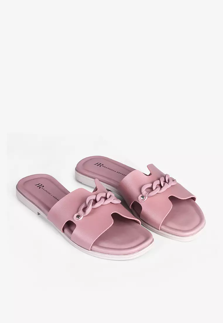 Sandal Kasual Wanita L.Reyna 03 Salem - Fransisca Renaldy